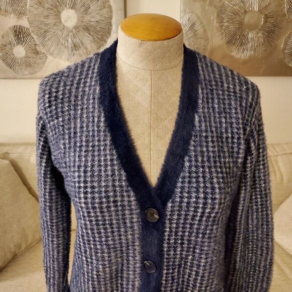 Court & Rowe Houndstooth Eyelash Knit Cardigan - Picture 4 of 12